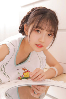 巨乳秘书